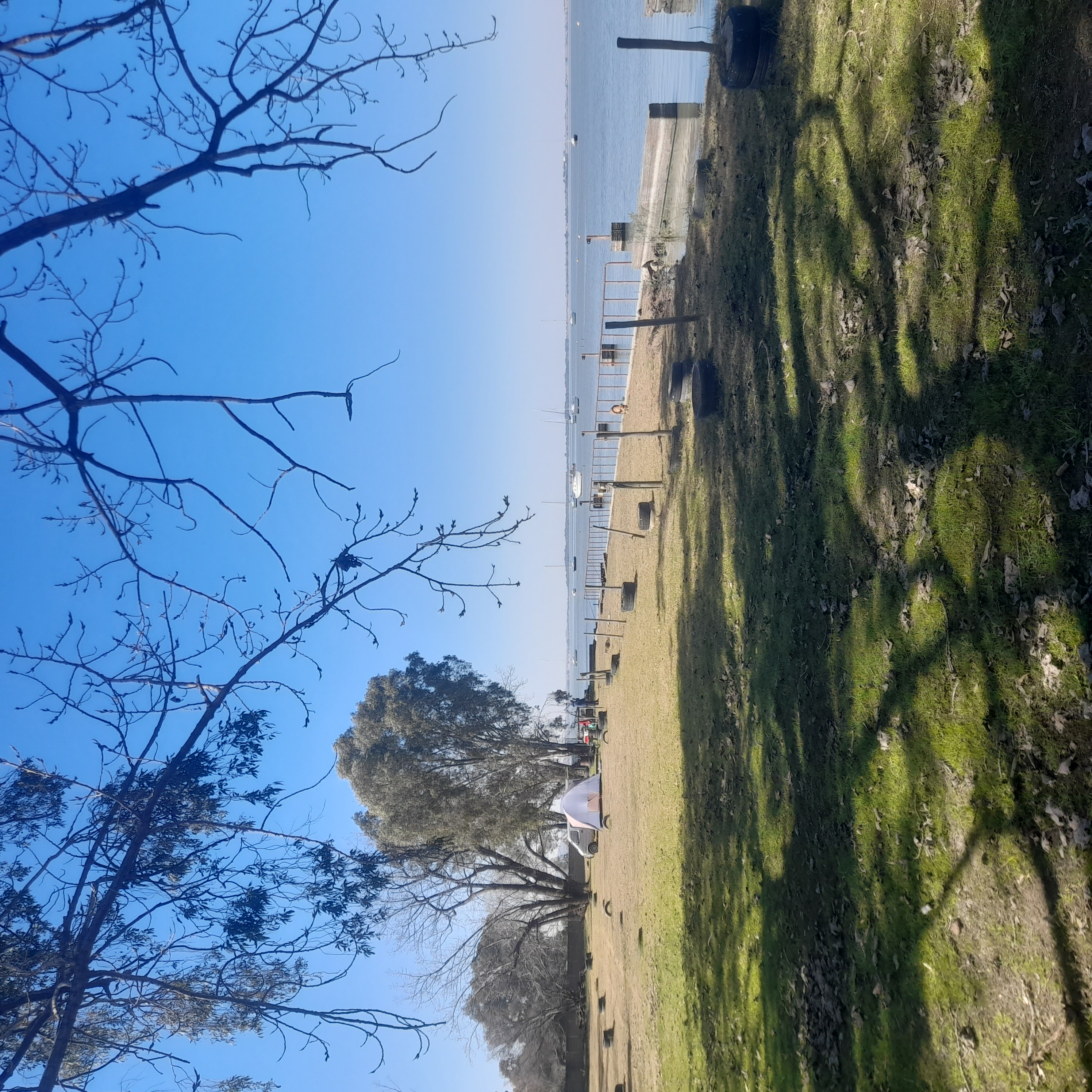Camping area and shaded stands at Vaal Dam in August 2026